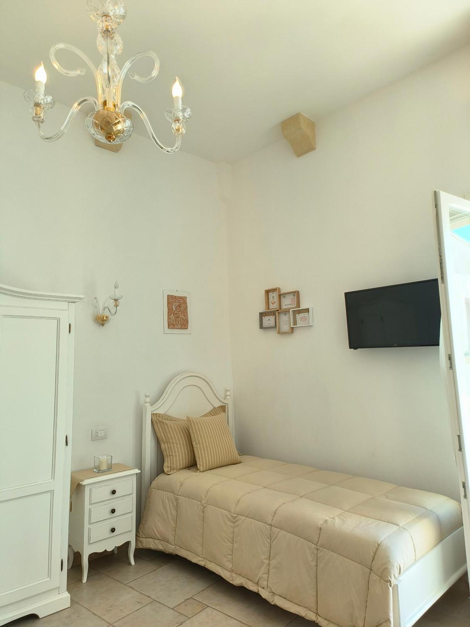 Dimora Palmieri Di Charme Bed and Breakfast Monopoli Exteriör bild